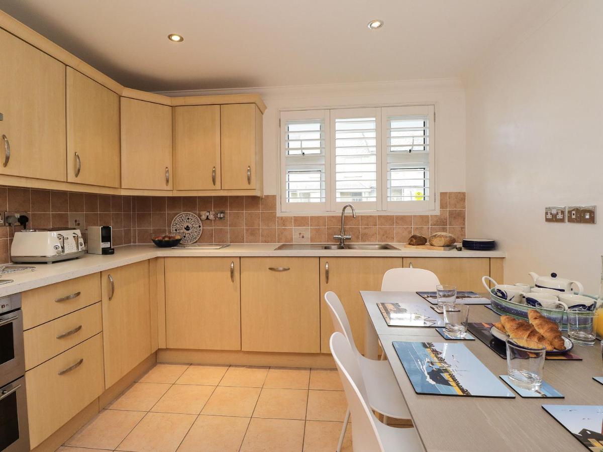 4 Fishermans Wharf Holiday home *